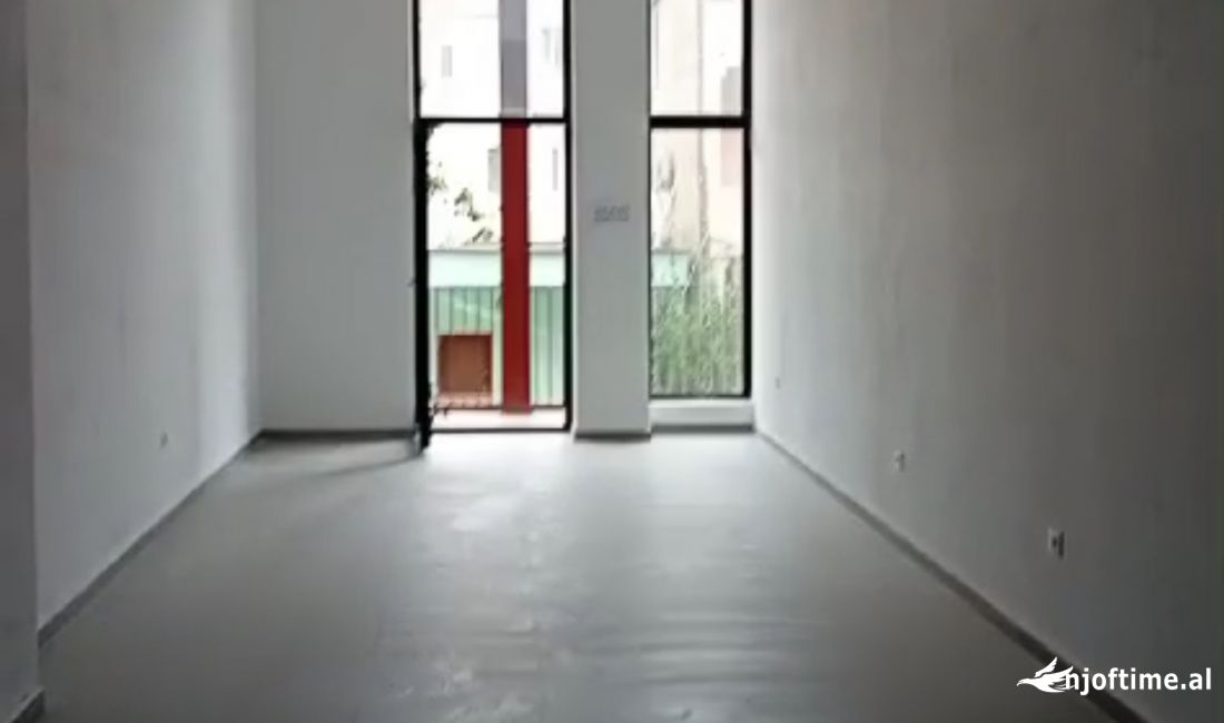 Jepet super ambjent tek qendra e biznesit , tirana garden Building