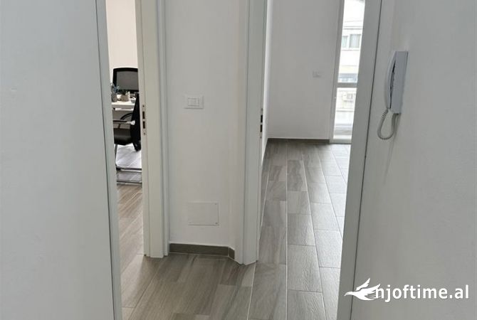 Jepet zyre me qera tek Kika 2 , komuna e parisit 