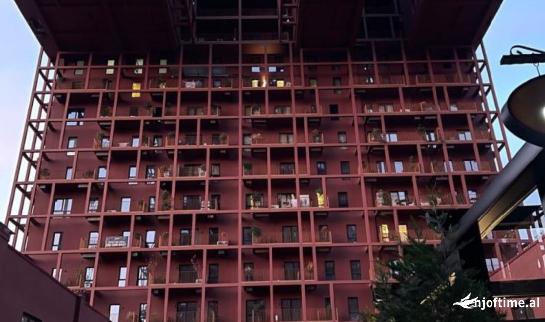 Jepen 2 ambjente dublex tek tirana garden building , rruga kavajes 