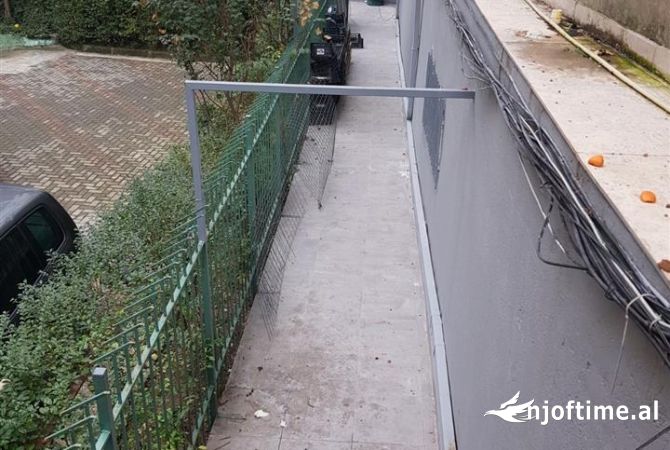 Business Property in Sale 4+1 in Tirana - 447,750 Euro