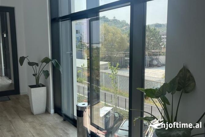 Jepet super ambjent biznesi me qera ne Kashar , afer top channel