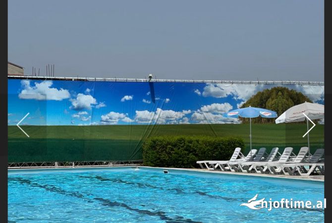 Ambiente Commerciale in Affitto 3+1 a Tirana - 8,000 Euro