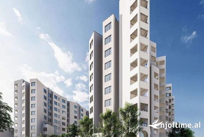 Ambiente Commerciale in Affitto 3+1 a Tirana - 450 Euro