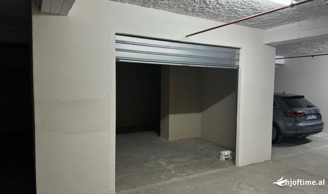 Shiten 3 garazhde tek maleizjani, kthesa kamzes 