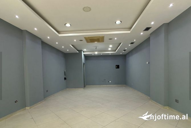 Business Property in Sale 1+1 in Tirana - 132,000 Euro