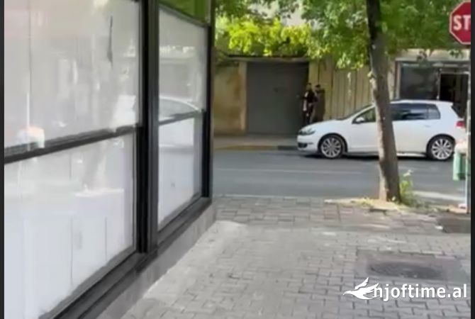 Shitet super dyqan rruge kryesore tek rr Hoxha Tahsim, pazari ri aktualisht i dhene me qera 2400€ 