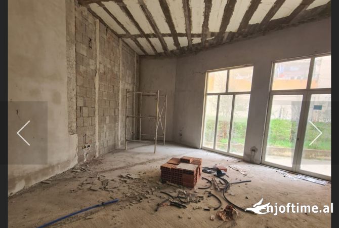 Business Property in Sale 1+1 in Tirana - 198,000 Euro