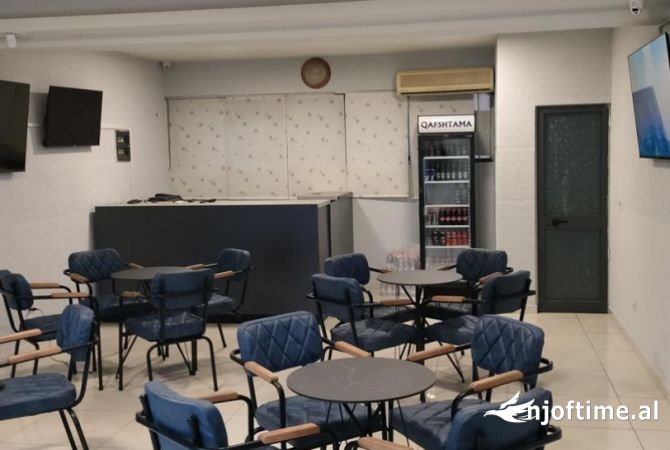 Jepet dyqan 56 m2 tek shkolla baletit 