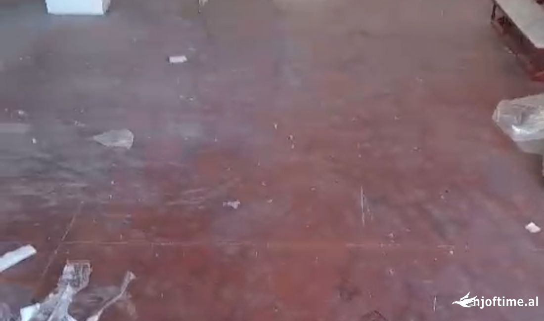 Jepet magazine me qera tek kmy , yzberisht 