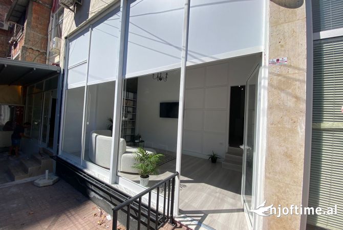 Shiter ambjent biznesi prane Shkolles Baletit 