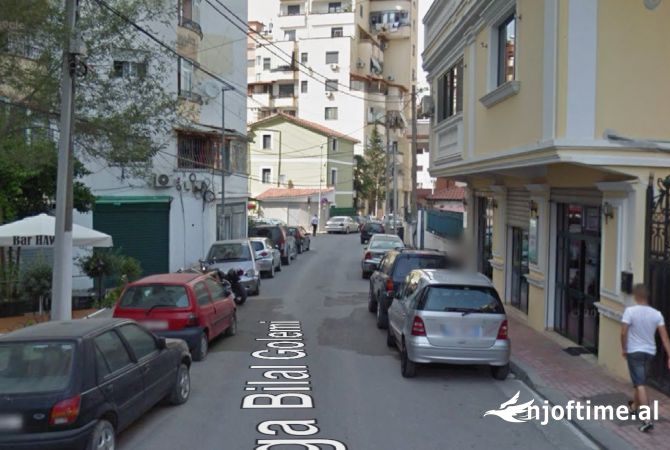 Ambiente Commerciale in Vendita 1+1 a Tirana - 220,000 Euro