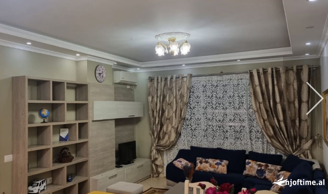 Shtepi me qera Apartament ne Tirane, 2+1, Mobilimi E mobiluar, Pagesa 500  Euro.