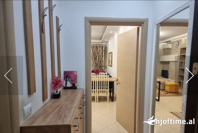 Shtepi me qera Apartament ne Tirane, 2+1, Mobilimi E mobiluar, Pagesa 500  Euro.