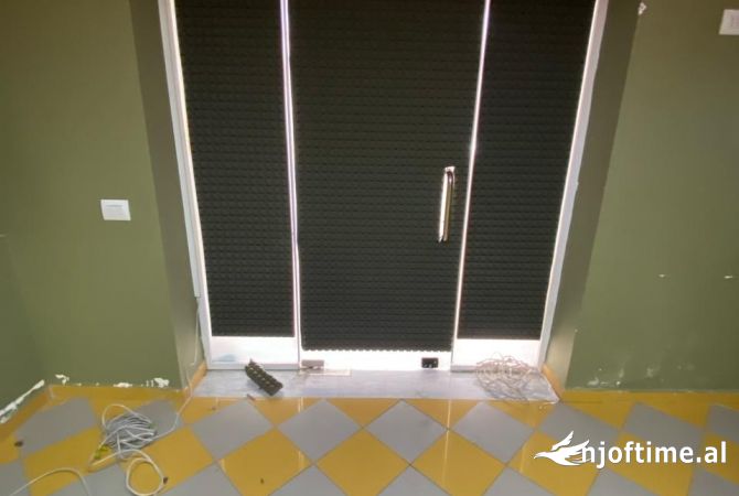 Jepet ambjent biznesi me qera , rr Hamdi Cinoimeri , Kombinat 