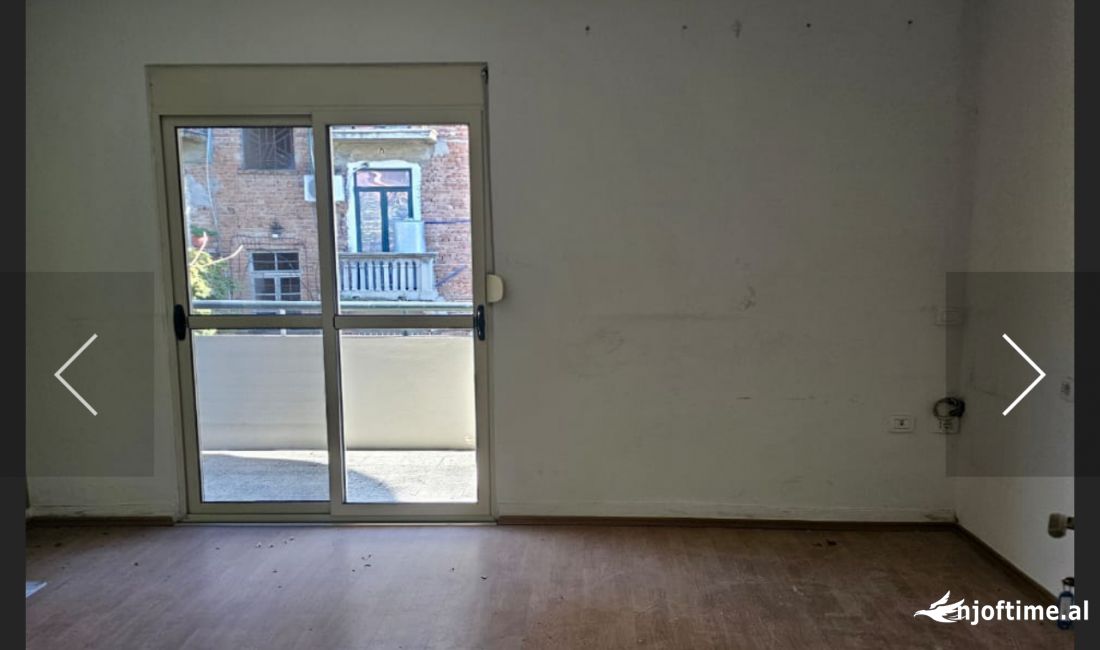 Jepet ambjent biznesi me qera tek komuna e parisit 