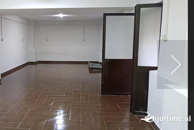 Ambient biznesi ne shitje 3+1 ne Tirane - 120,000 Euro