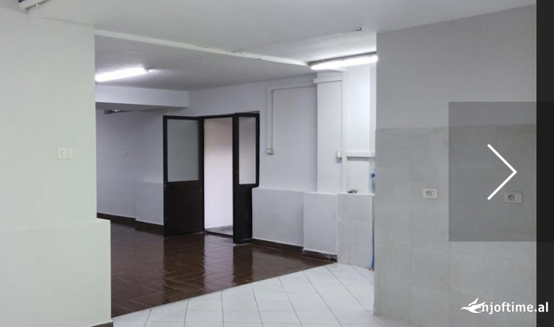 Shitet ambjent biznesi rr irfan tomini , perballe Delijorgjit 