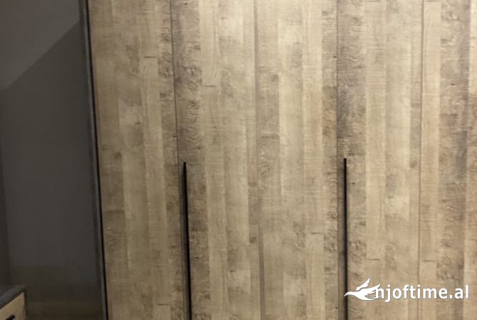 Shtepi me qera Apartament ne Tirane, 1+1, Mobilimi E mobiluar, Pagesa 40,000  Leke.