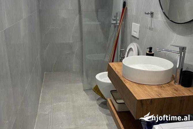 Shtepi me qera Apartament ne Tirane, 1+1, Mobilimi E mobiluar, Pagesa 40,000  Leke.