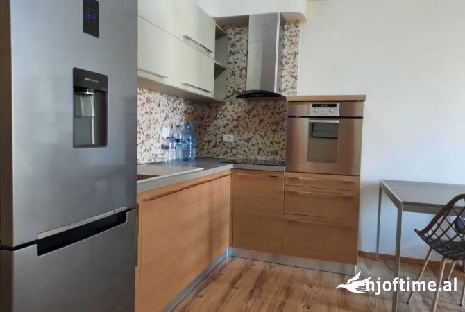 Jepet apartament 1+1 me qera tek Qytet Studenti , kompleksi Ana 