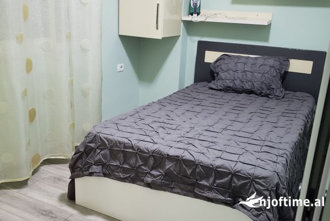 Shtepi ne shitje Apartament ne Tirane, 2+1, Mobilimi E mobiluar, Pagesa 205,000  Euro.