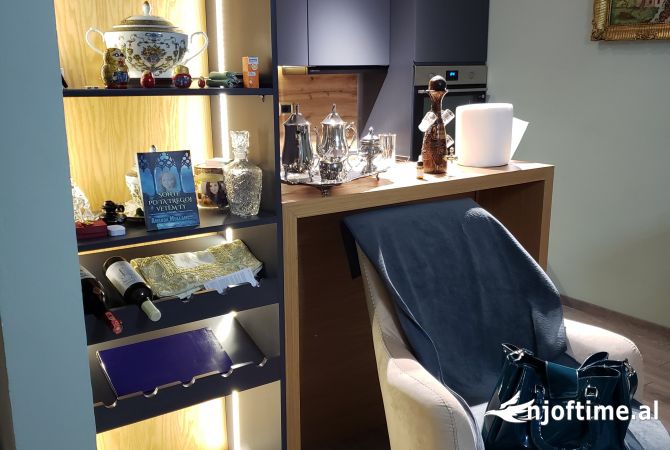 Shtepi ne shitje Apartament ne Tirane, 2+1, Mobilimi E mobiluar, Pagesa 205,000  Euro.