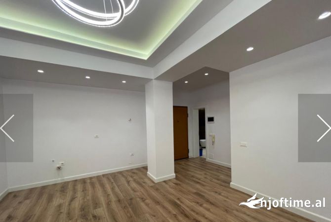 Shtepi ne shitje Apartament ne Tirane, 2+1, Mobilimi Bosh, pa mobiluar, Pagesa 237,000  Euro.