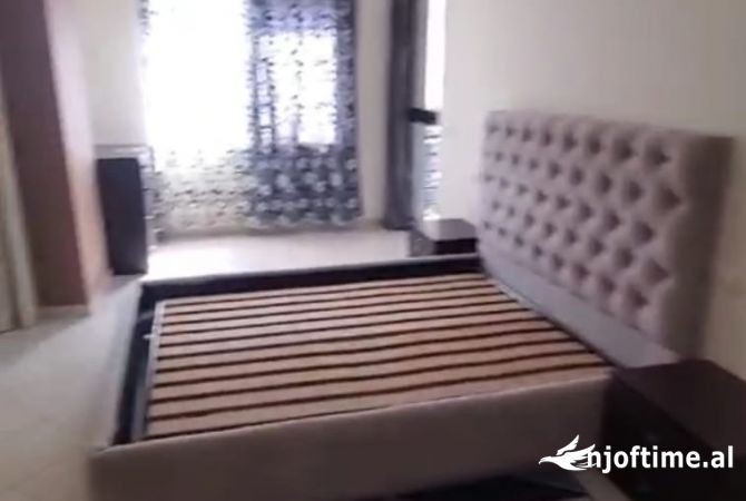 Jepet apartament 2+1+2 ne Astir perballe Ozone  tek Orchidea