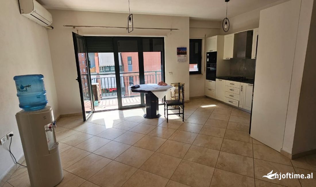 Jepet apartament 3+1+2+garazhd tek green city , perballe astirit