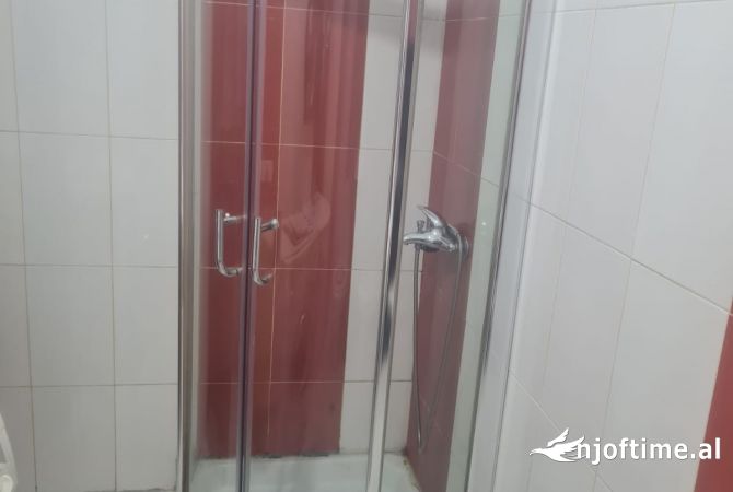 Shtepi me qera Apartament ne Vlore, 1+1, Mobilimi E mobiluar, Pagesa 300  Euro.