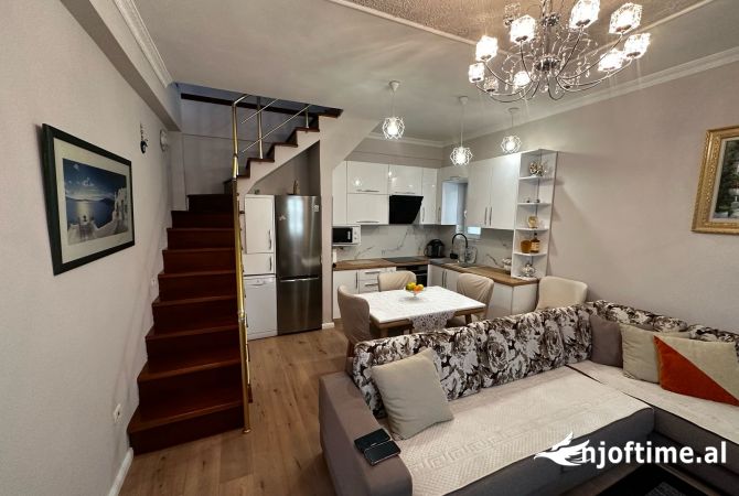 Jepet apartament duplex 3+1+2+parkim ne Selite , perballe Xhangollit , rruga hasan vogli