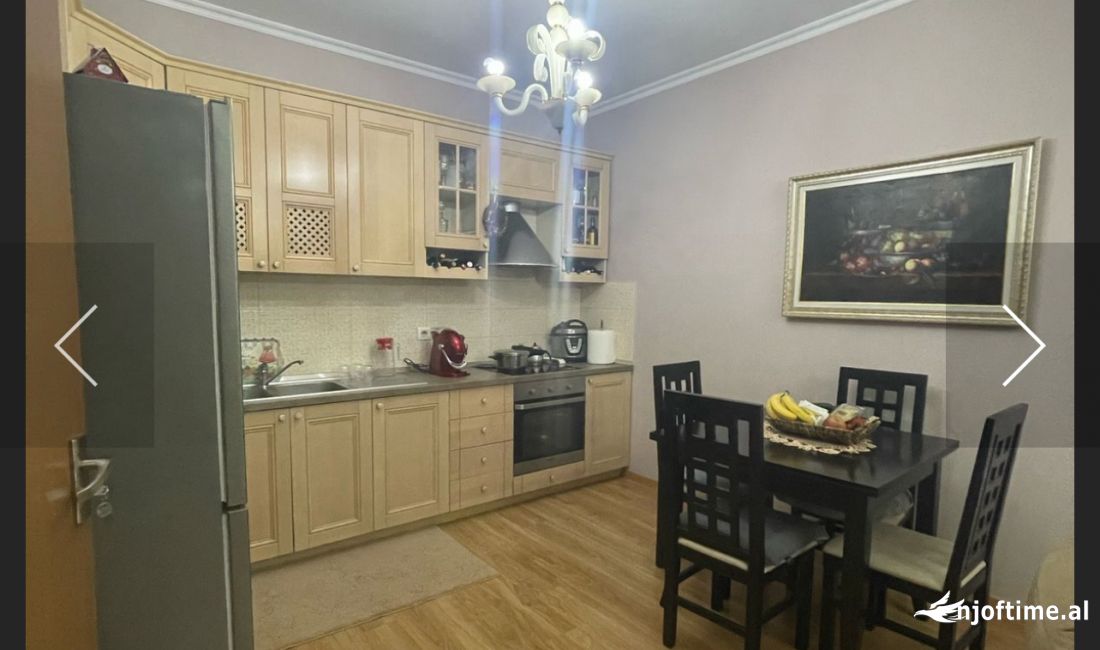 Shtepi me qera Apartament ne Tirane, 2+1, Mobilimi E mobiluar, Pagesa 450  Euro.