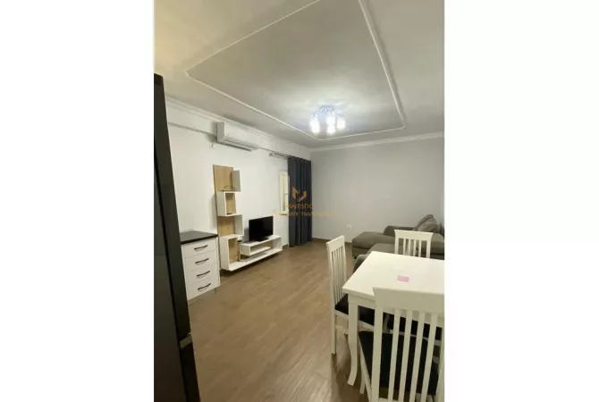 Shtepi me qera Apartament ne Tirane, 1+1, Mobilimi E mobiluar, Pagesa 50,000  Leke.