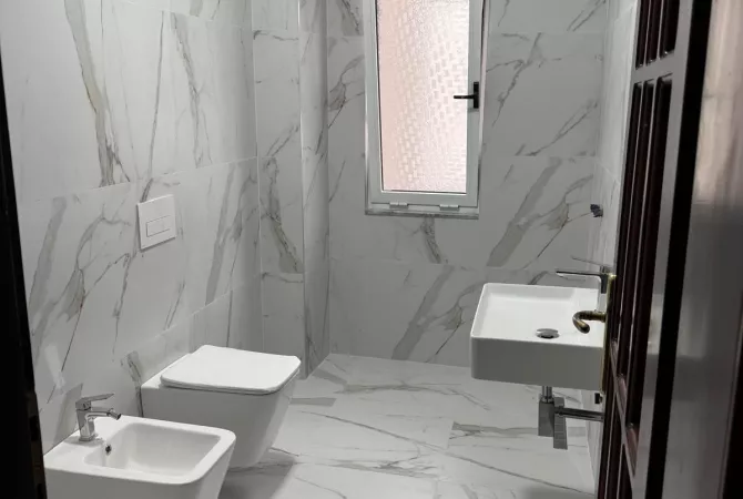 Business Property for Rent 3+1 in Tirana - 1,700 Euro