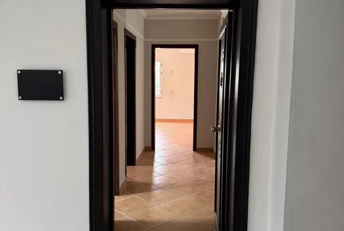 Jepet me qera zyre 4+1+2 tek sheshi Willson 