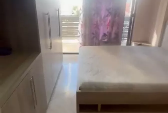 Shtepi ne shitje Apartament ne Tirane, 1+1, Mobilimi E mobiluar, Pagesa 105,000  Euro.