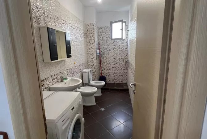 Appartamento in affitto a Tirana 2+1, Arredato