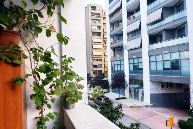 Business Property for Rent 3+1 in Tirana - 850 Euro