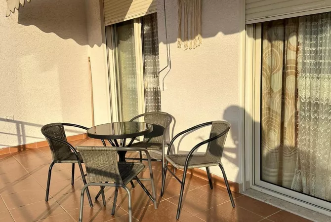 Shtepi me qera Apartament ne Tirane, 2+1, Mobilimi E mobiluar, Pagesa 50,000  Leke.
