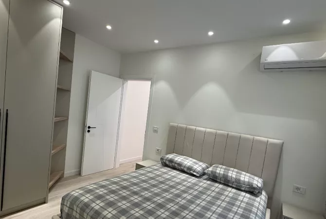 Shtepi me qera Apartament ne Tirane, 1+1, Mobilimi E mobiluar, Pagesa 65,000  Leke.