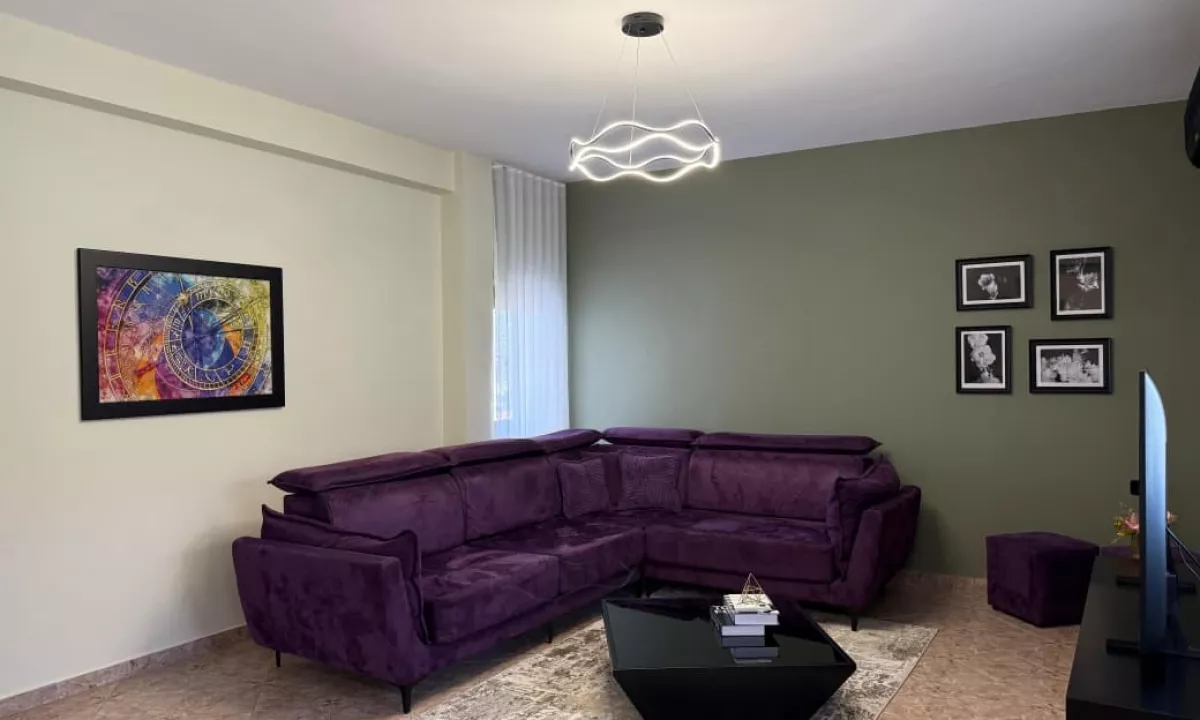 Shtepi me qera Apartament ne Tirane, 2+1, Mobilimi E mobiluar, Pagesa 55,000  Leke.