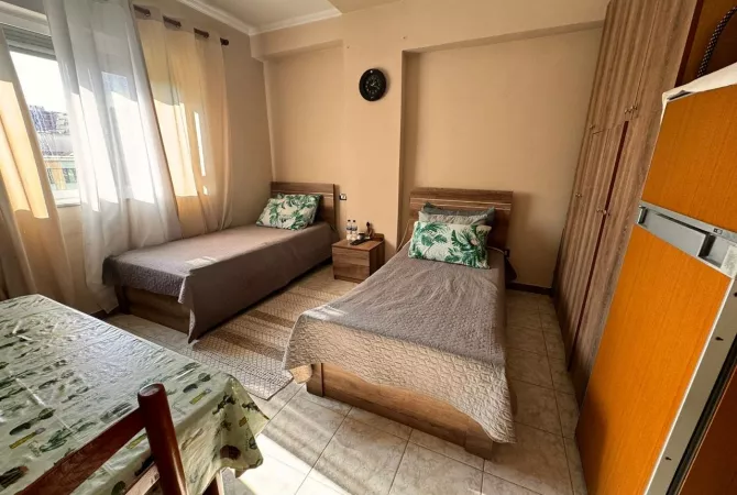 Shtepi me qera Apartament ne Tirane, Garsoniere, Mobilimi E mobiluar, Pagesa 450  Euro.