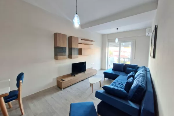 Shtepi me qera Apartament ne Tirane, 1+1, Mobilimi E mobiluar, Pagesa 60,000  Leke.