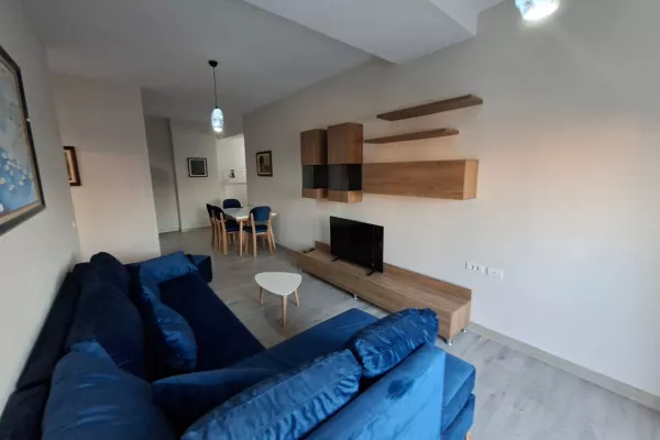 Jepet super apartament 1+1 i sapo mobiluar ne Xhamllik, shkolla Niket Dardani