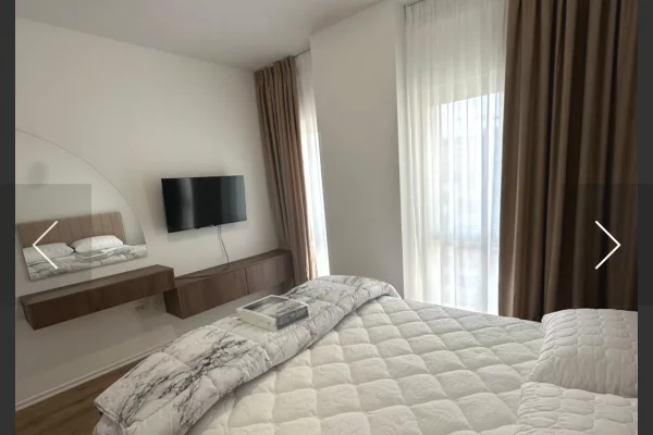 Shtepi me qera Apartament ne Tirane, 2+1, Mobilimi E mobiluar, Pagesa 1,000  Euro.