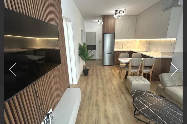 Shtepi me qera Apartament ne Tirane, 2+1, Mobilimi E mobiluar, Pagesa 1,000  Euro.
