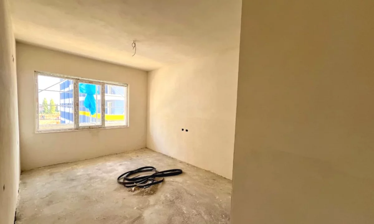 Shtepi ne shitje Apartament ne Tirane, 2+1, Mobilimi Bosh, pa mobiluar, Pagesa 120,000  Euro.