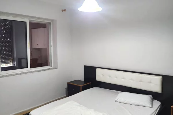Shtepi me qera Apartament ne Tirane, 1+1, Mobilimi E mobiluar, Pagesa 600  Euro.