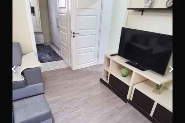 Shtepi me qera Apartament ne Tirane, 2+1, Mobilimi E mobiluar, Pagesa 60,000  Leke.