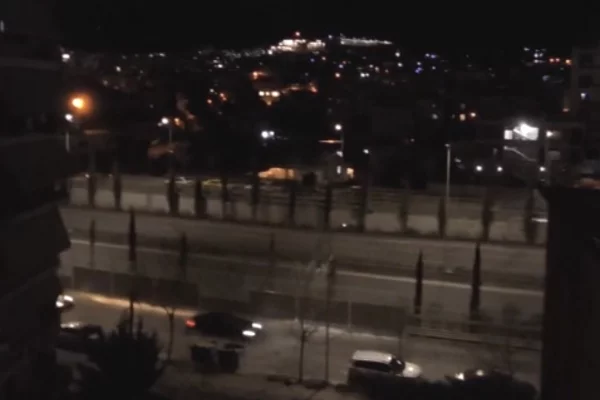 Shtepi ne shitje Apartament ne Tirane, 2+1, Mobilimi E mobiluar, Pagesa 180,000  Euro.